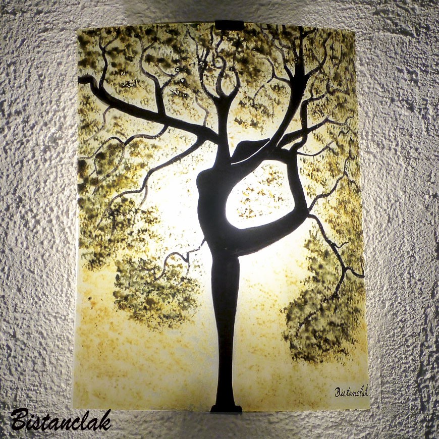 Applique murale personnalisée colorée de teinte nature au motif de l'arbre danseuse