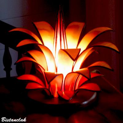 lampe fleur vitrail