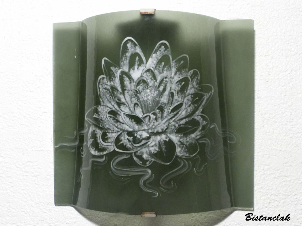 Applique artisanale decorative couleur gris acier motif lotus blanc 4 