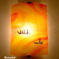 Applique murale artisanale jaune orange motif barques entre ciel et mer