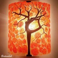 Applique decorative arbre danseuse au feuillmage orange