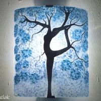 Applique murale artisanale bleu a motif arbre danseuse