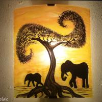 Applique murale artisanale jaune orange motif elephant
