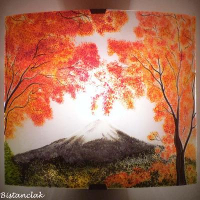 Applique murale en verre coloré décorée du Mont Fuji