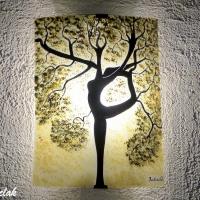 Applique murale coloree teinte chaude motif arbre danseuse vendue en ligne