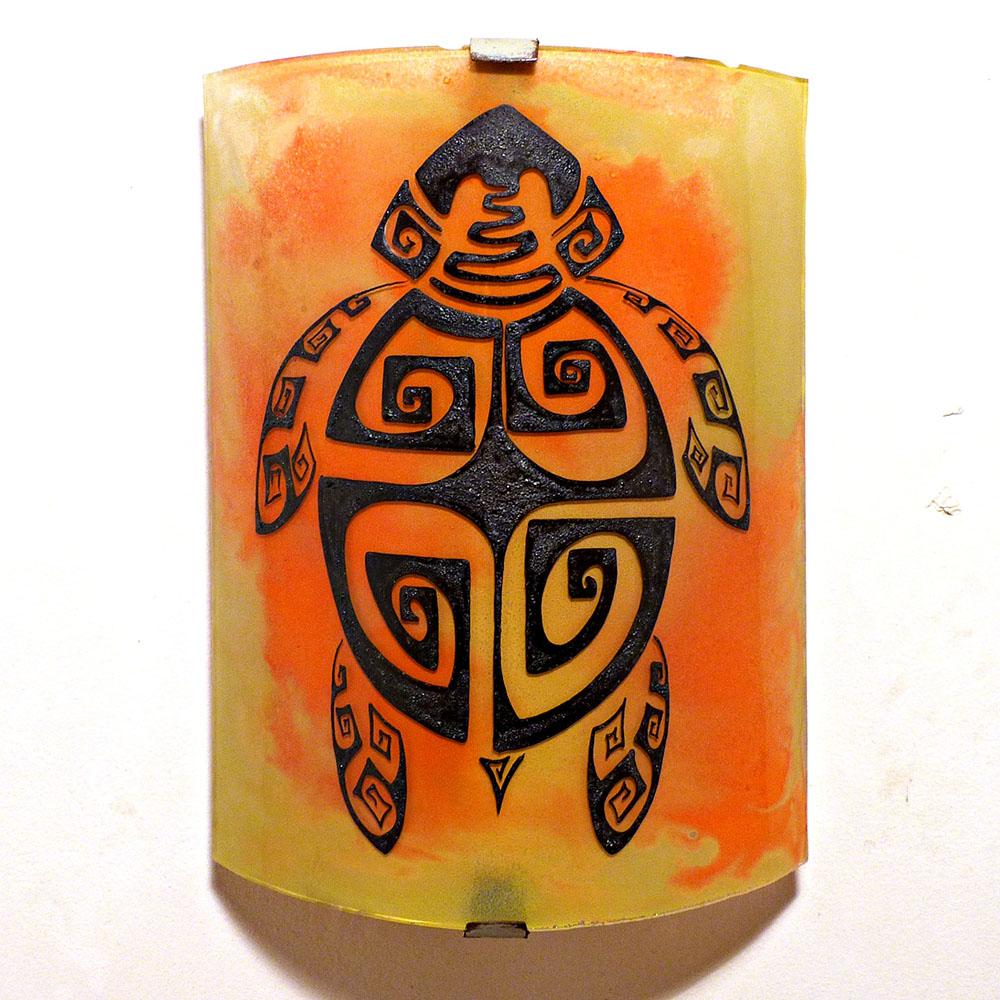 Applique murale artisanale jaune orange motif tortue