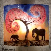 Applique motif elephants sous un arbre rouge