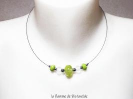 Bijoux en perles de verre de couleur verte