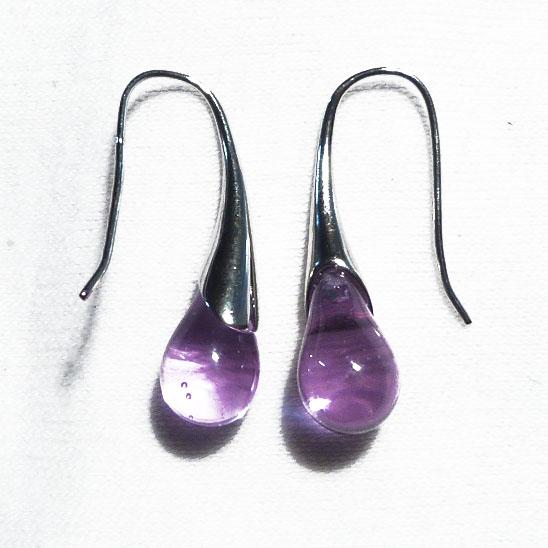 Boucle d oreilles larme en verre file couleur violet transparent sur crochet argent