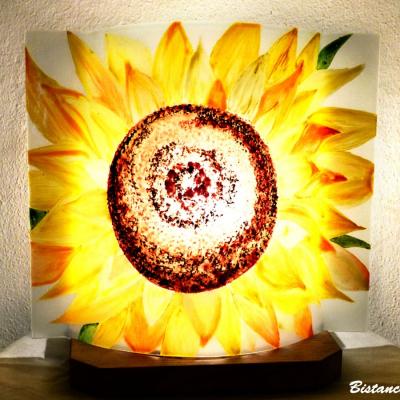 Lampe décorative a poser motif fleur de tournesol, une création artisanale française
