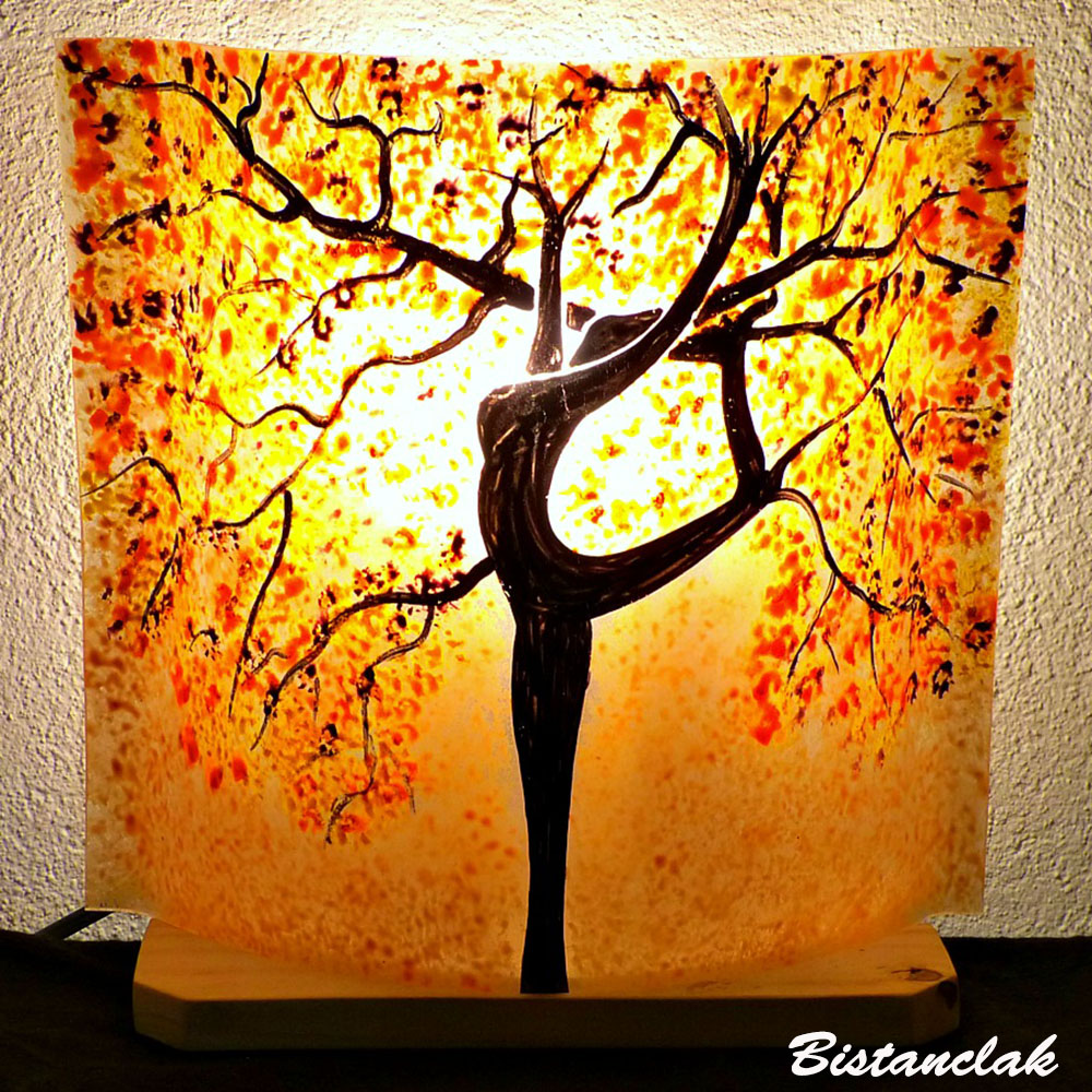 Lampe décorative motif arbre danseuse couleur sable orangé, jaune et rouge