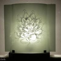 Lampe d ambiance en verre motif lotus