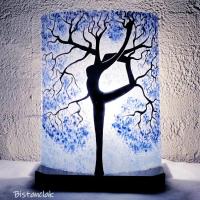 Lampe motif arbre danseuse bleu clair et bleu cobalt vendue en ligne 1