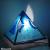 Lampe pyramide artisanale en verre coloree cyan et bleu cobalt par bistanclak
