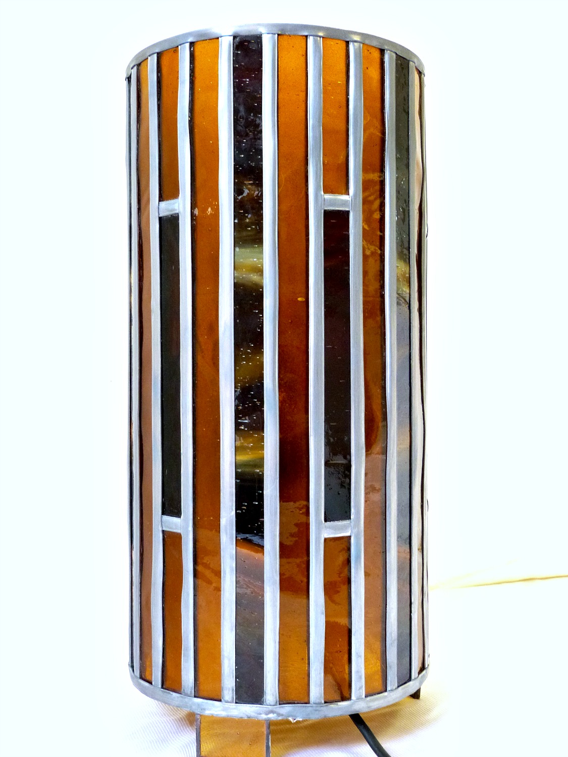 Lampe vitrail cylindrique ambre et rouge2