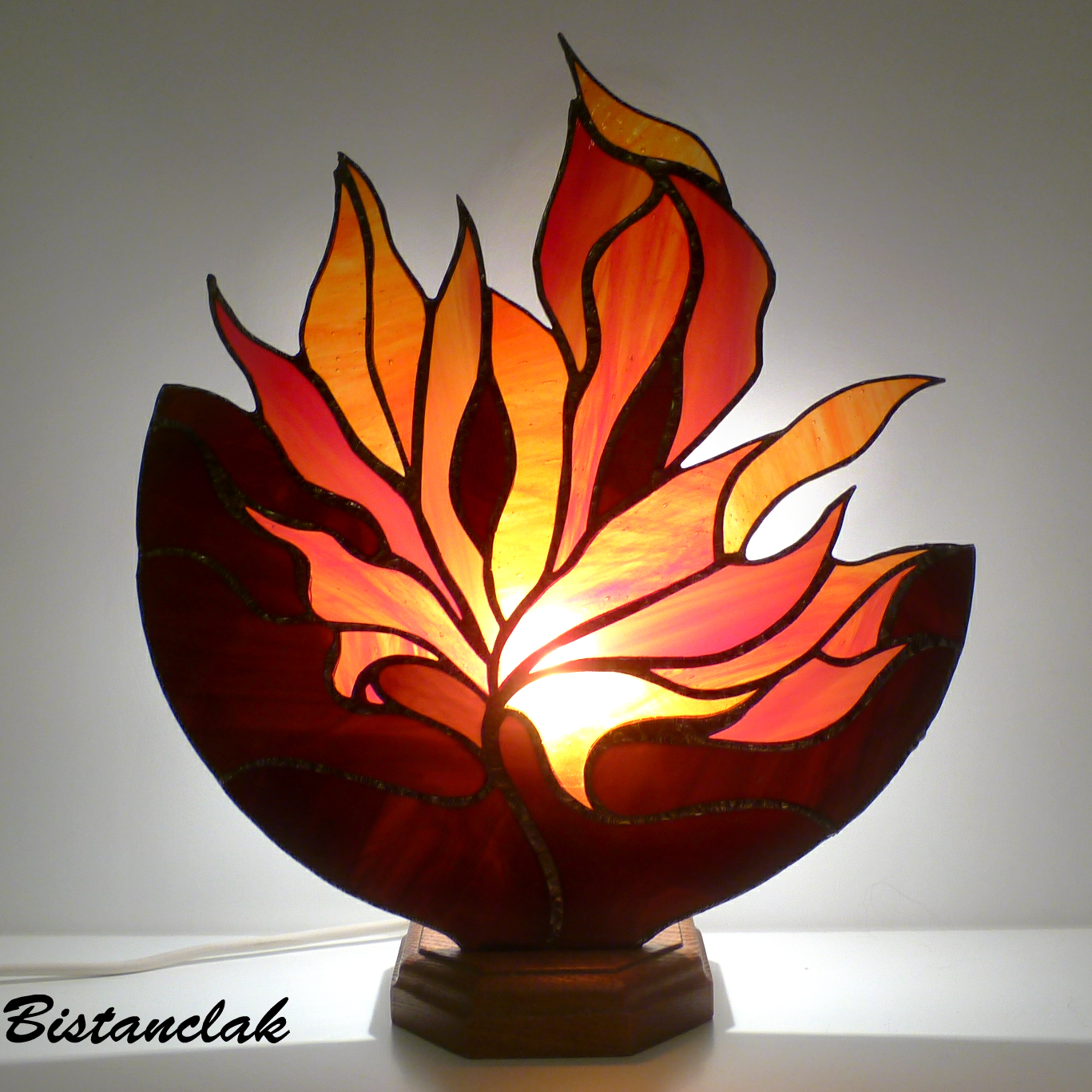 luminaire vitrail tiffany en forme de feuille d'automne rouge orangé