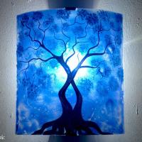 Luminaire mural artisanal bleu motif arbre de jane
