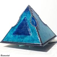 Luminaire pyramide bleu creation artisanale