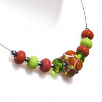 collier pour femme de perles de verre orange cuivré et vert pomme